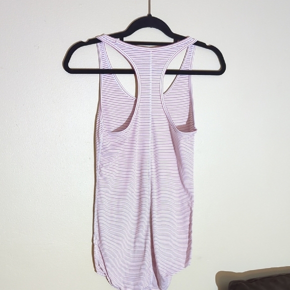 GAP White and Red Sleeveless Tank Top - Picture 4 of 7